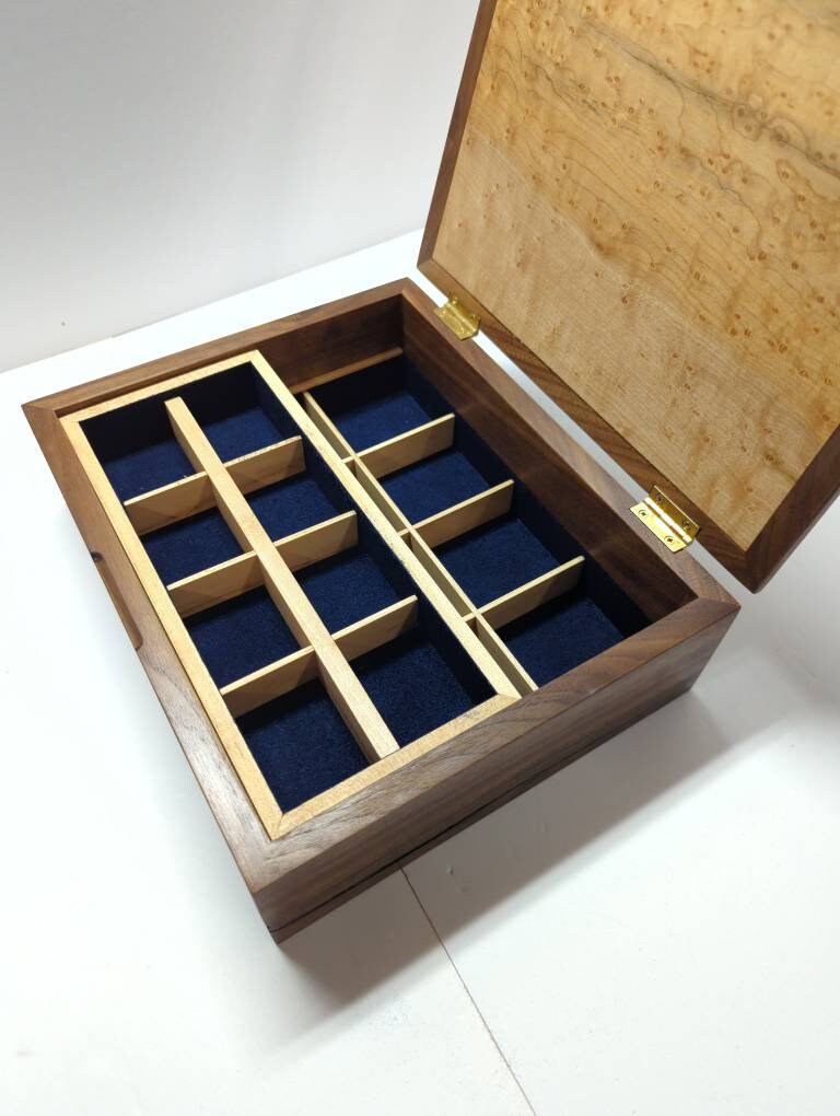 Walnut and Birdseye Maple Keepsake Box