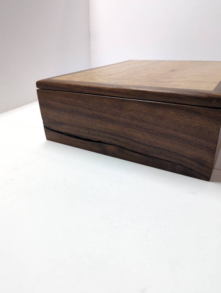 Walnut and Birdseye Maple Keepsake Box